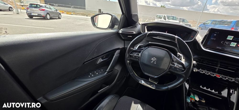 Peugeot 208 1.2 L PureTech STT EAT8 GT - 9