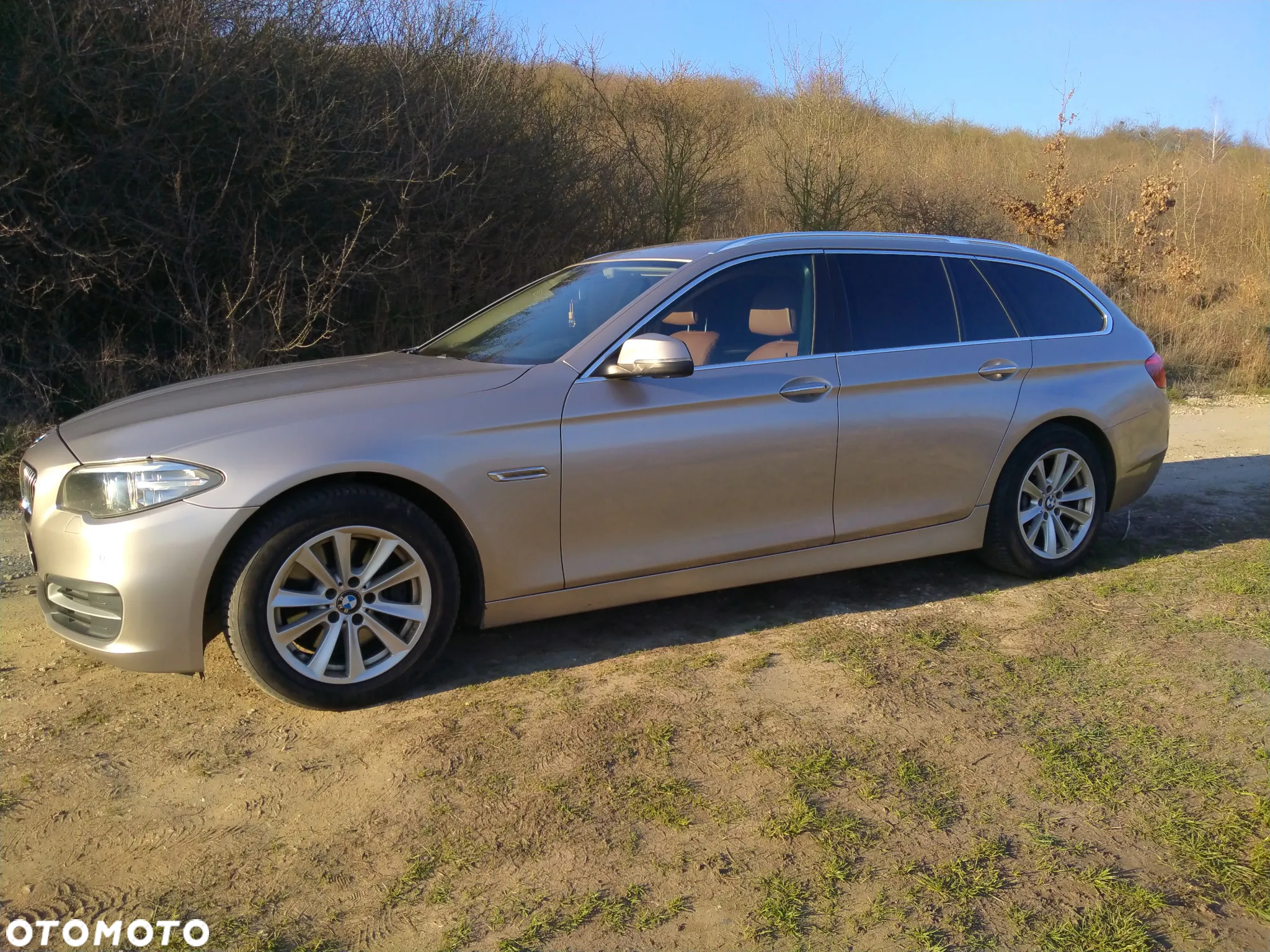 BMW Seria 5 525d Touring Luxury Line - 11