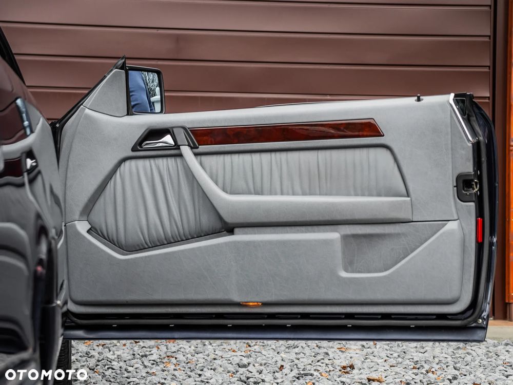 Mercedes-Benz Klasa E - 22