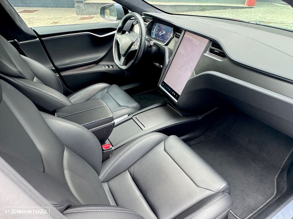 Tesla Model S Long Range AWD - 34