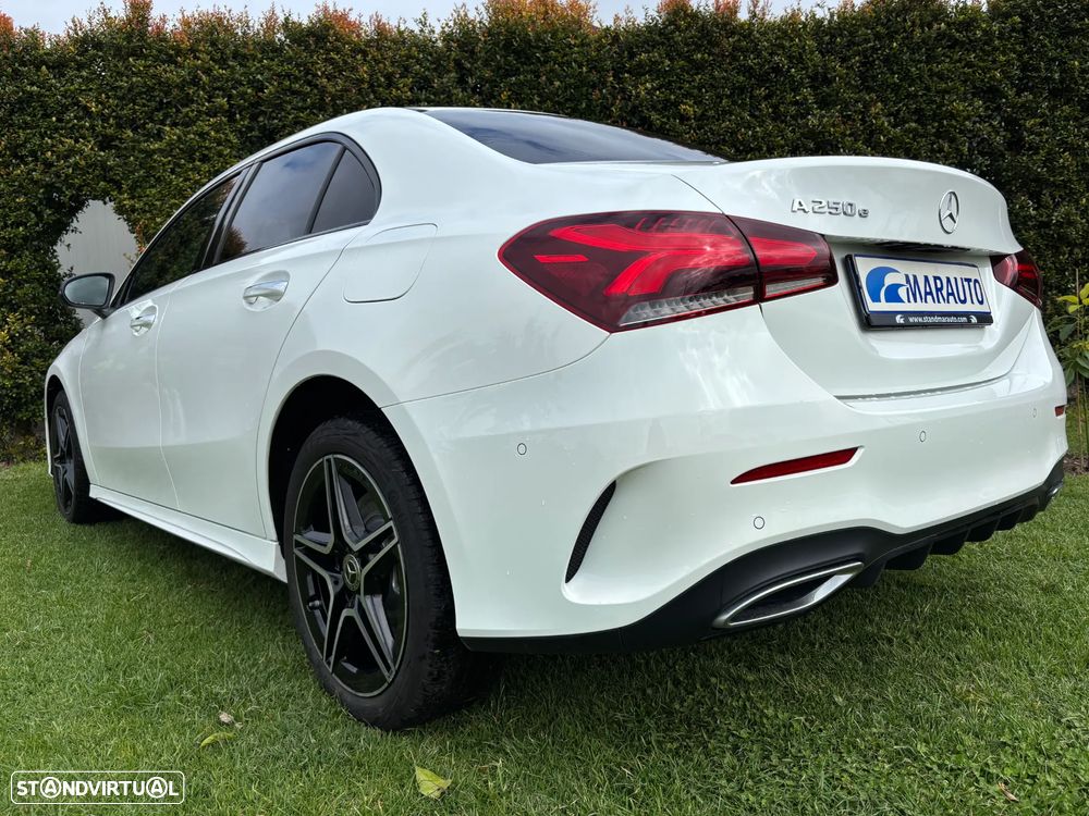 Mercedes-Benz A 250 e AMG Line - 9