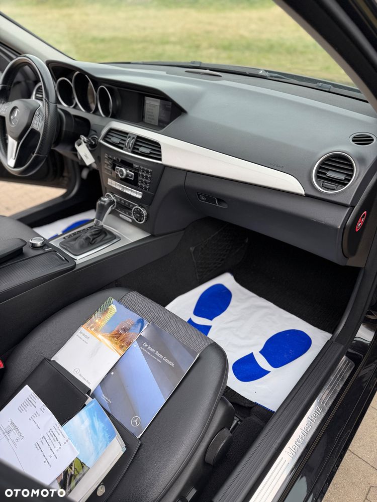 Mercedes-Benz Klasa C 180 (BlueEFFICIENCY) 7G-TRONIC Avantgarde - 22