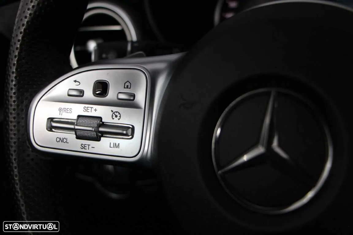 Mercedes-Benz C 300 d AMG Line - 12