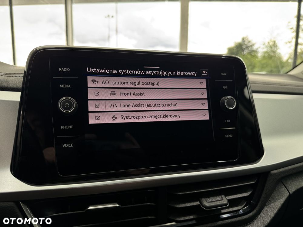 Volkswagen T-Roc 1.5 TSI Life DSG - 34