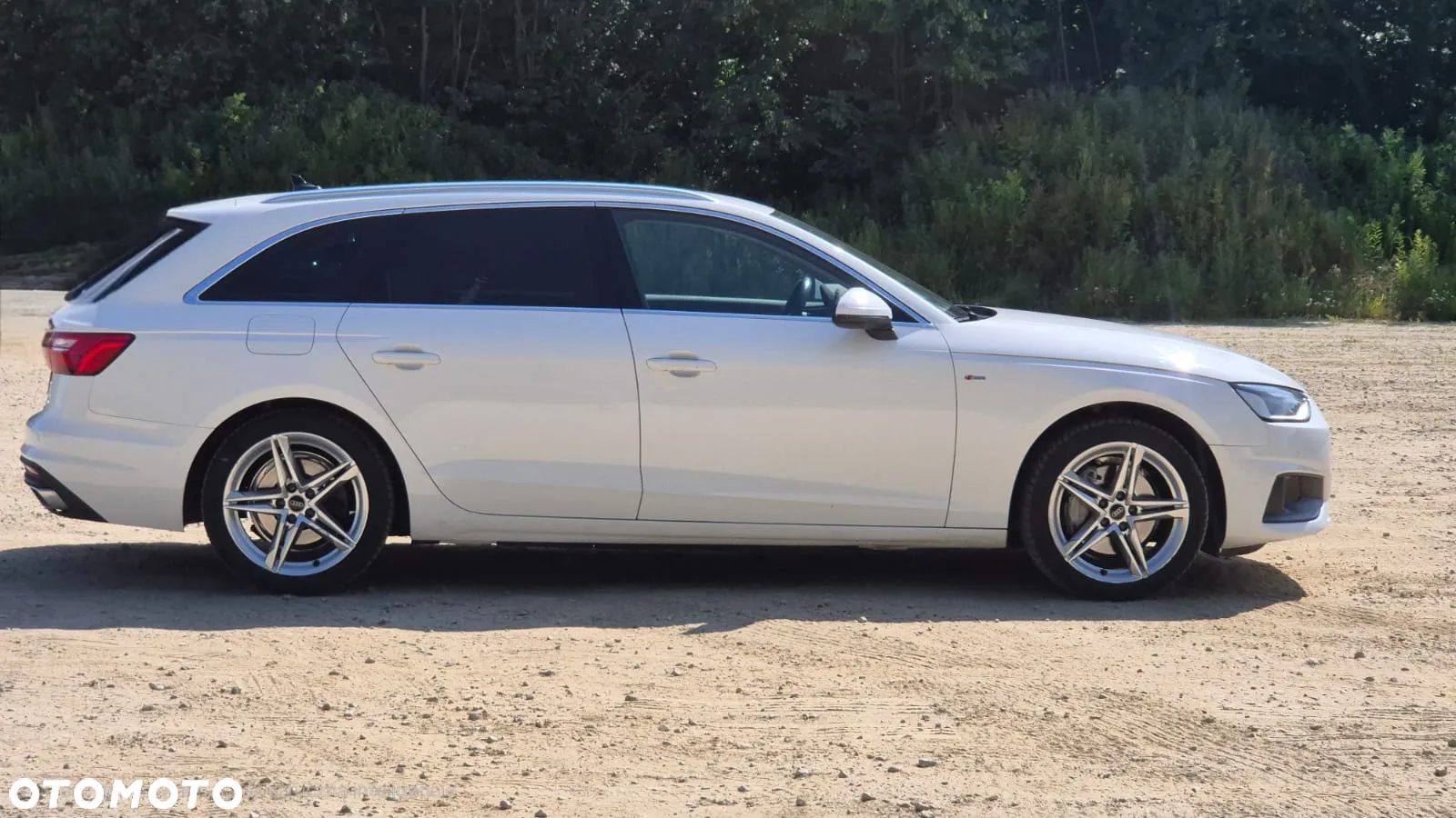 Audi A4 Avant 40 TDI quattro S tronic S line - 4