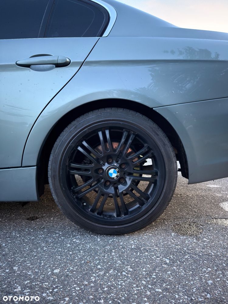 BMW Seria 3 325i - 13