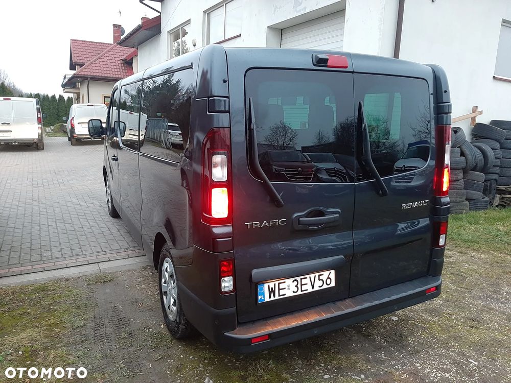 Renault Trafic 2.0 dCi EDC - 16