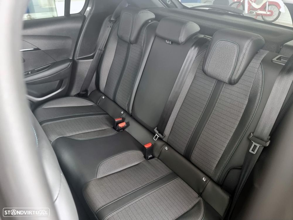 Peugeot 208 1.2 PureTech Allure Pack EAT8 - 14