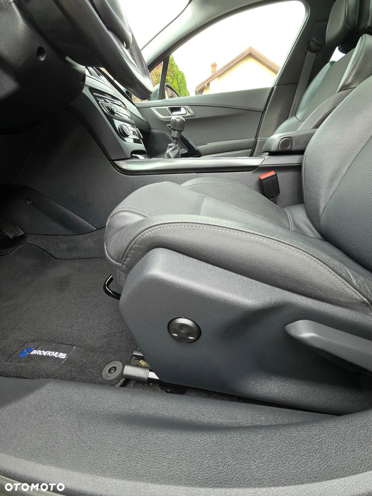 Peugeot 508 BlueHDi 150 Stop&Start Business-Line - 32