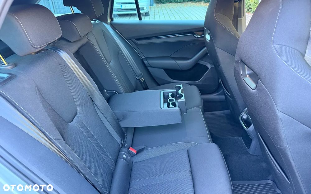 Skoda Octavia 2.0 TSI 4x4 Sportline DSG - 37