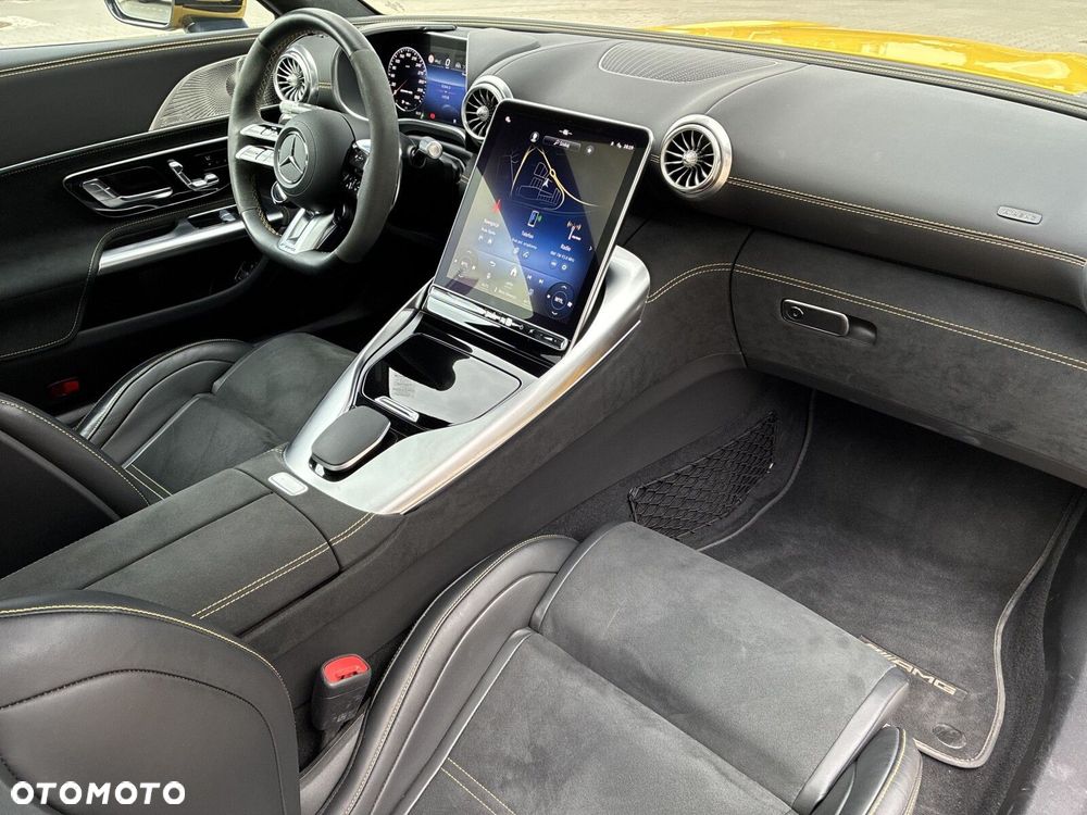 Mercedes-Benz AMG GT 63 4Matic+ - 14
