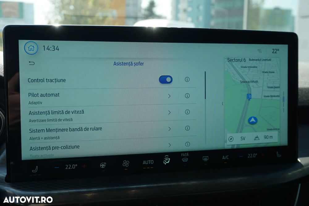 Ford Kuga 1.5 EcoBoost A8 FWD Titanium - 13