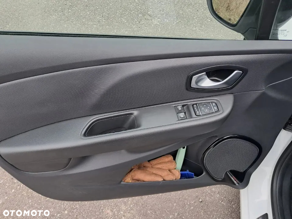 Renault Clio 1.2 Enegry TCe Limited 2018 - 8