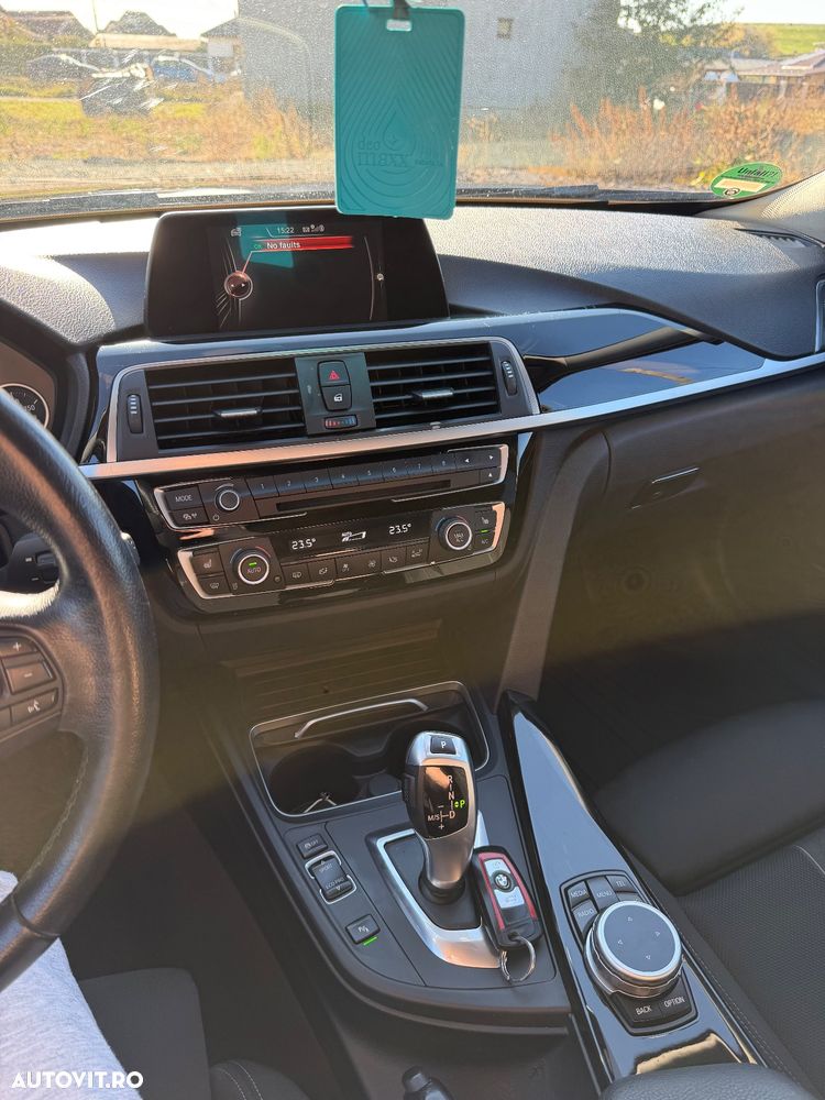 BMW Seria 3 320d xDrive Aut. Sport Line - 12