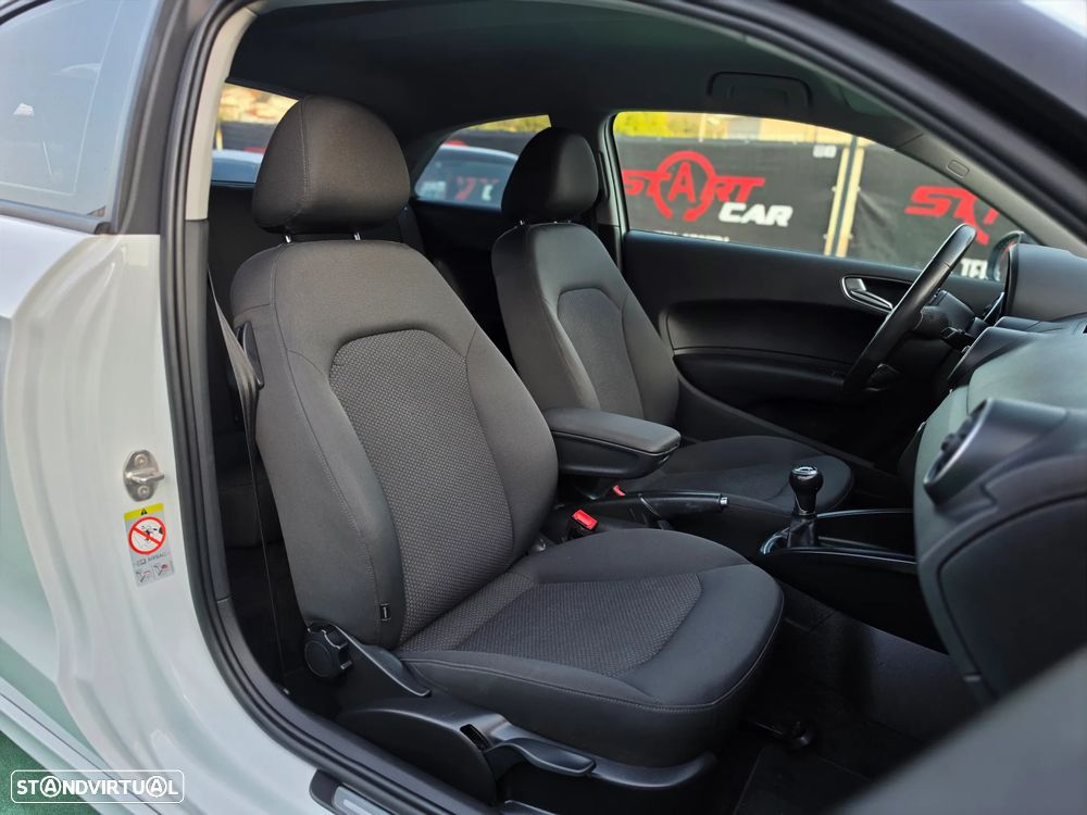 Audi A1 1.6 TDI S-line - 23