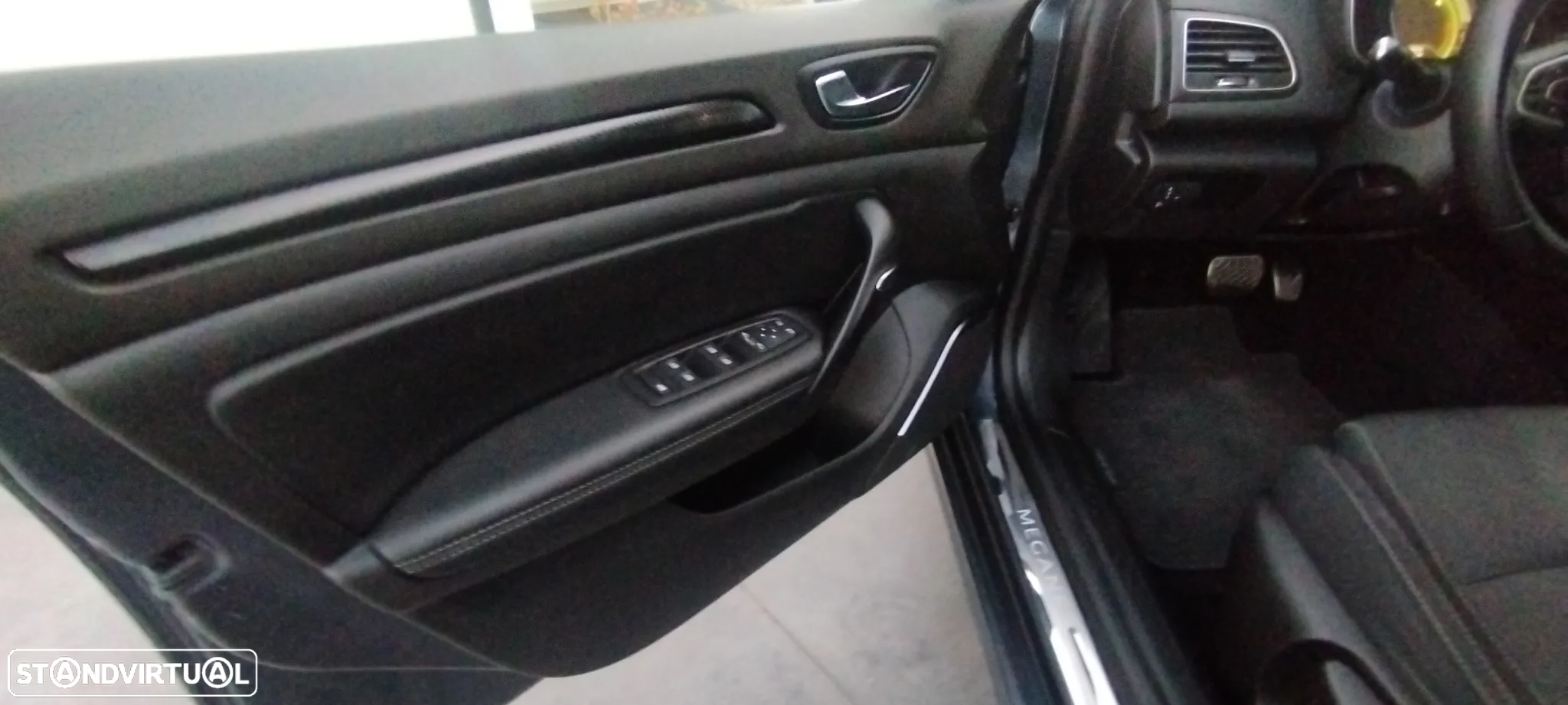 Renault Mégane Sport Tourer dCi 110 FAP EDC Dynamique - 15