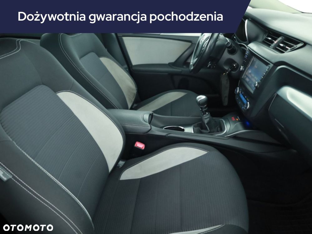 Toyota Avensis - 9