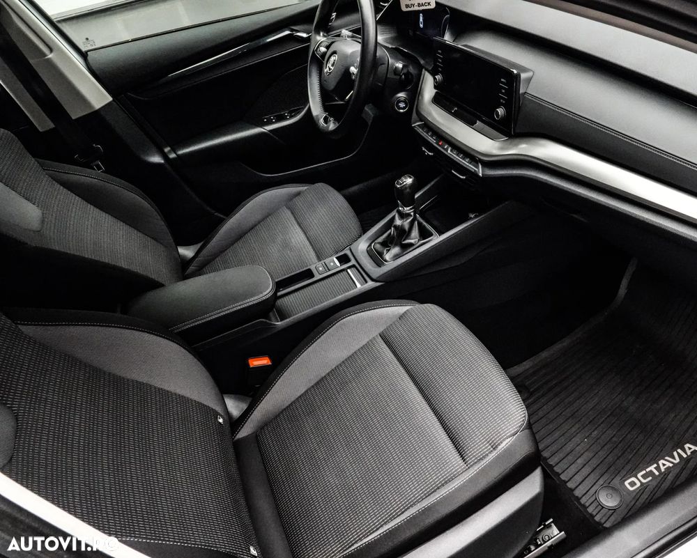 Skoda Octavia 2.0 TDI DSG Style - 12