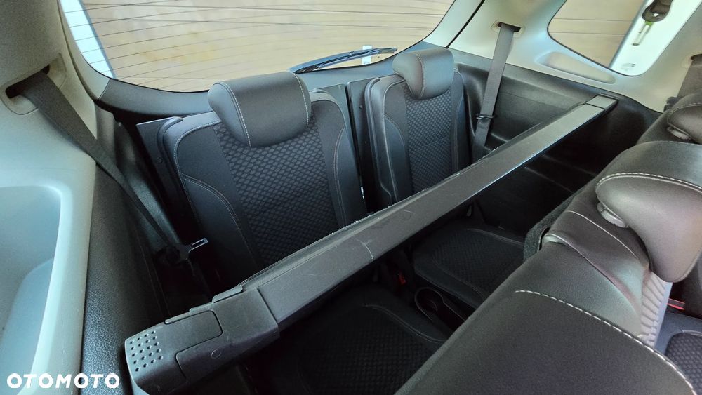 Opel Zafira - 34
