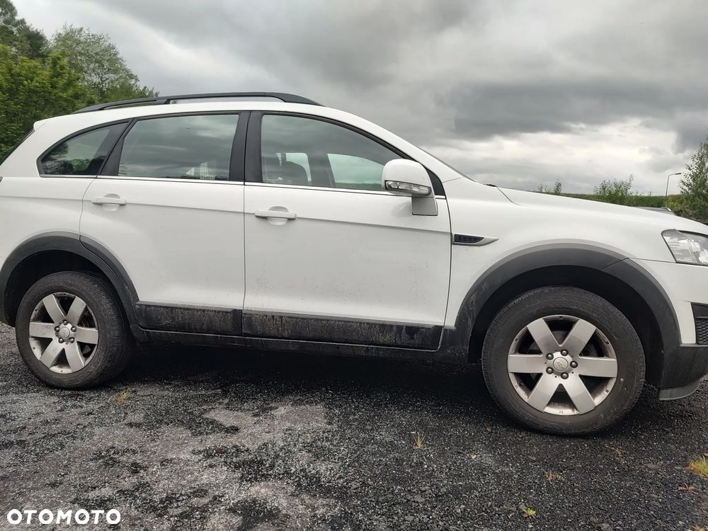 Chevrolet Captiva 2.4 2WD Travel Edition - 3