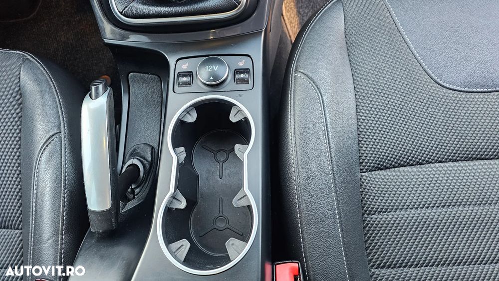 Ford Kuga 1.6 EcoBoost Start Stop 2WD Titanium - 17