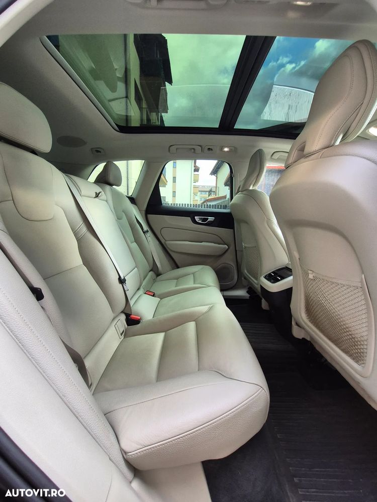 Volvo XC 60 B5 MHEV AWD Inscription - 5