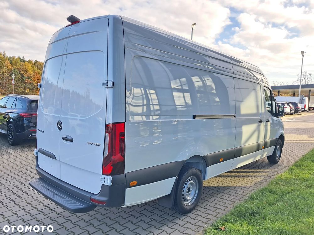Mercedes-Benz Sprinter 317 CDI Furgon PRO długi 4325 mm L3H2 - 10