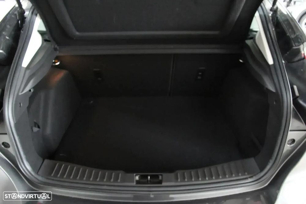 Ford Focus 1.0 EcoBoost Business - 23