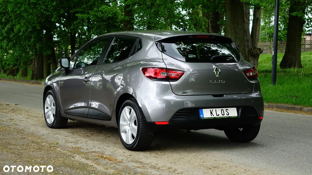 Renault Clio 1.2 16V 75 LIMITED - 29