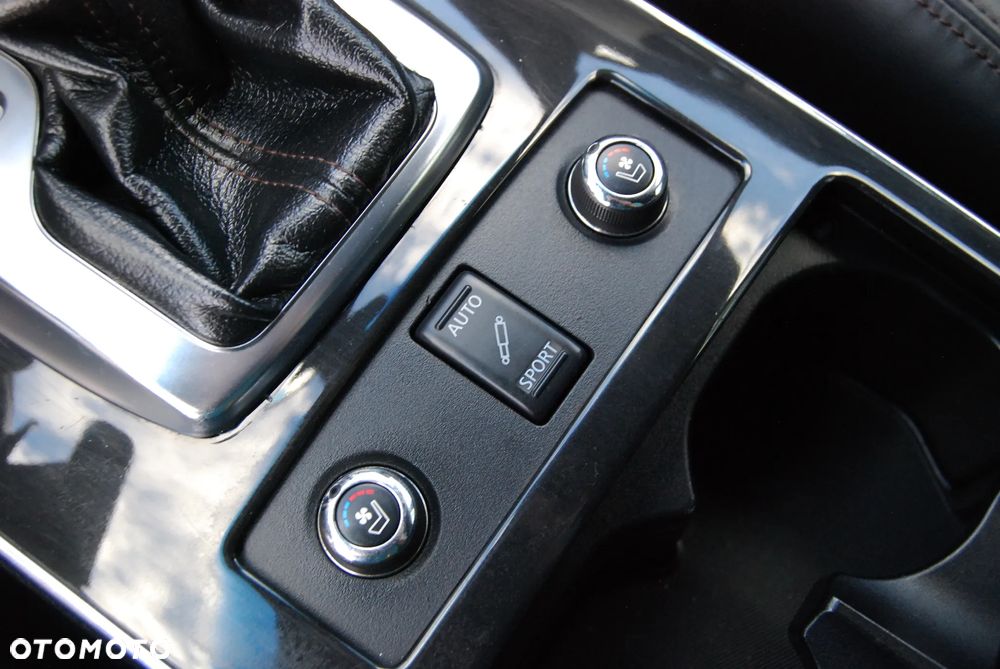 Infiniti FX FX30d S Premium - 27