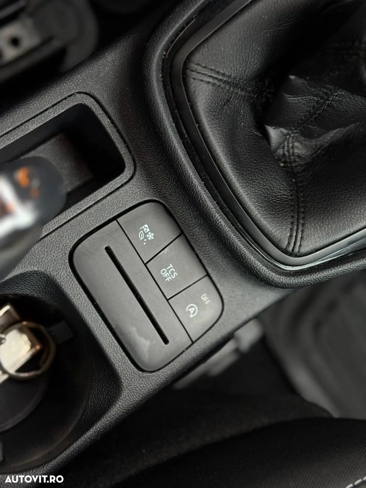 Ford Fiesta 1.5 TDCi S&S TREND - 17