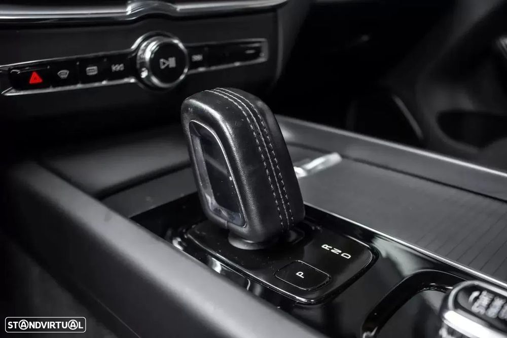 Volvo XC 60 2.0 T6 PHEV Inscription AWD - 20