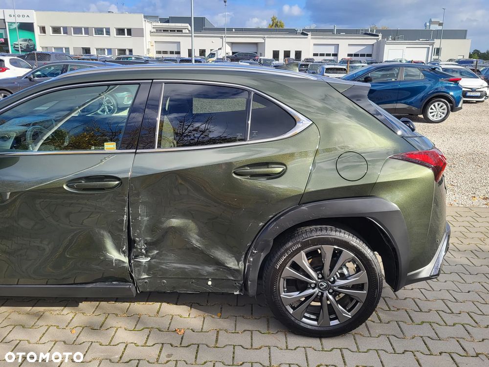 Lexus UX 250h GPF F Sport AWD - 35