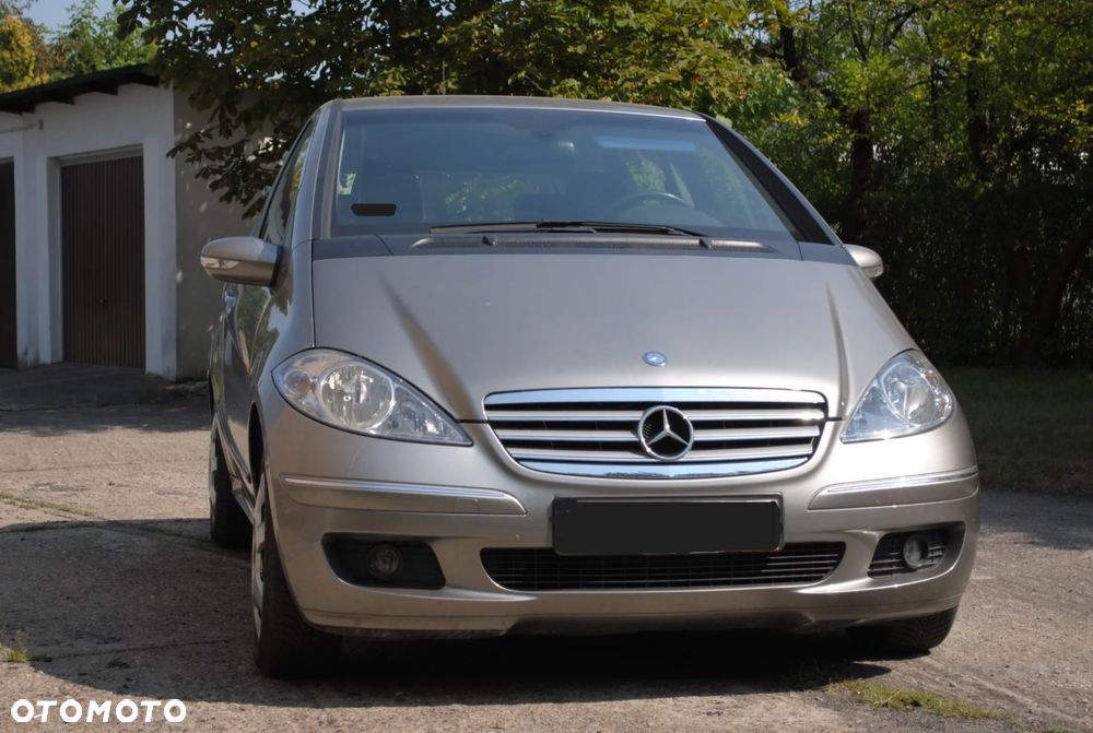 Mercedes-Benz Klasa A 170 Elegance Edition 10 - 3