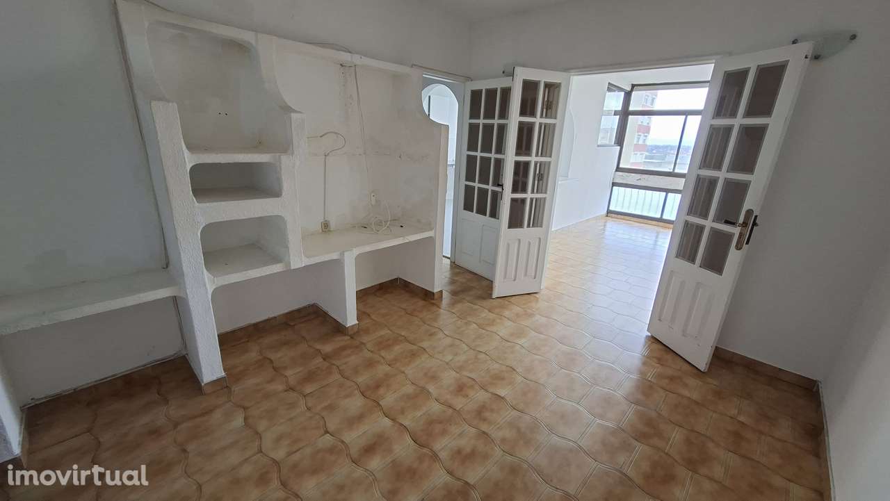 Apartamento T3 com 100m² em Santo António da Charneca - Grande imagem: 3/14