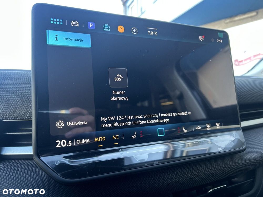 Volkswagen T-Roc - 12