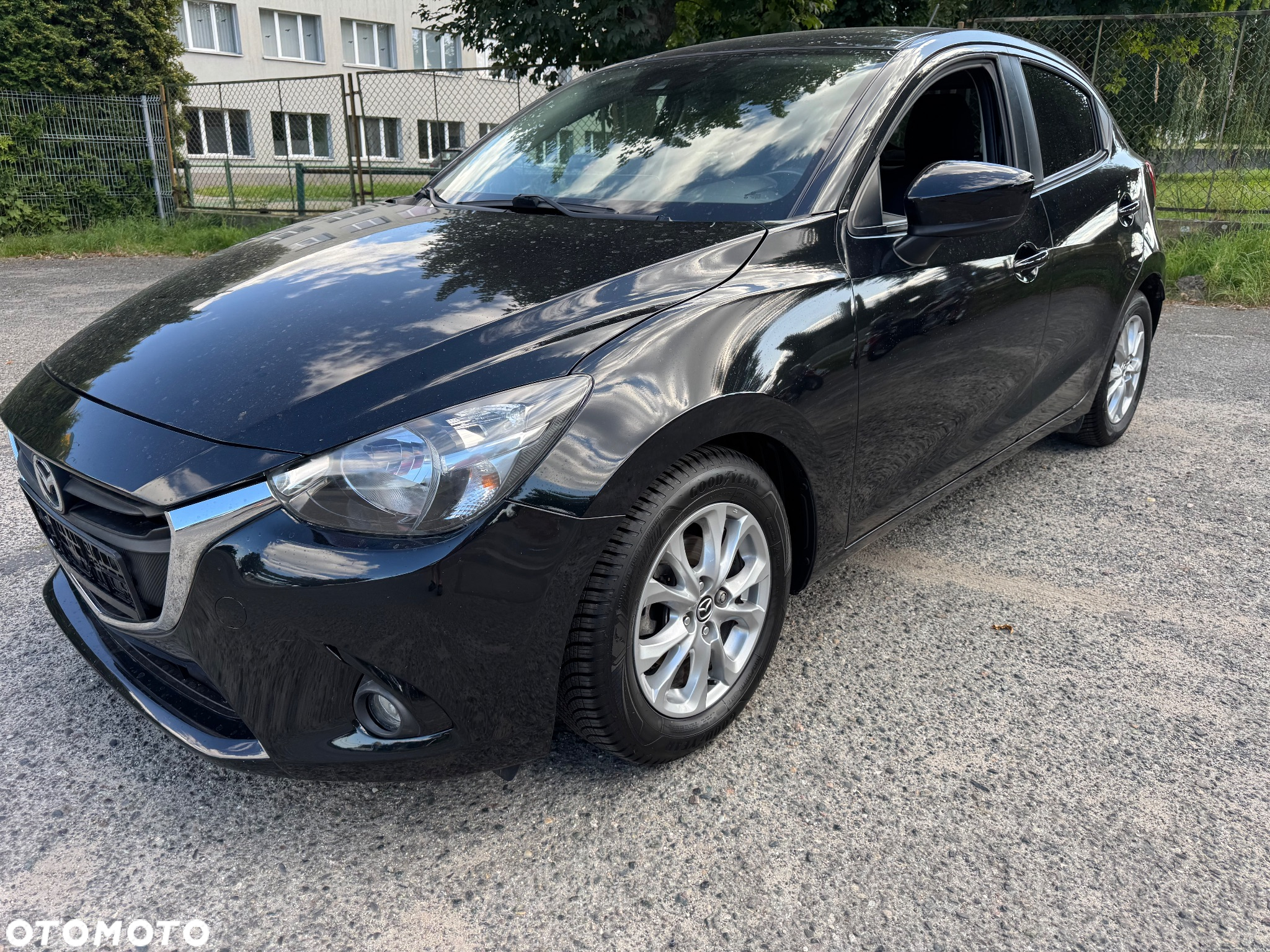 Mazda 2 - 2