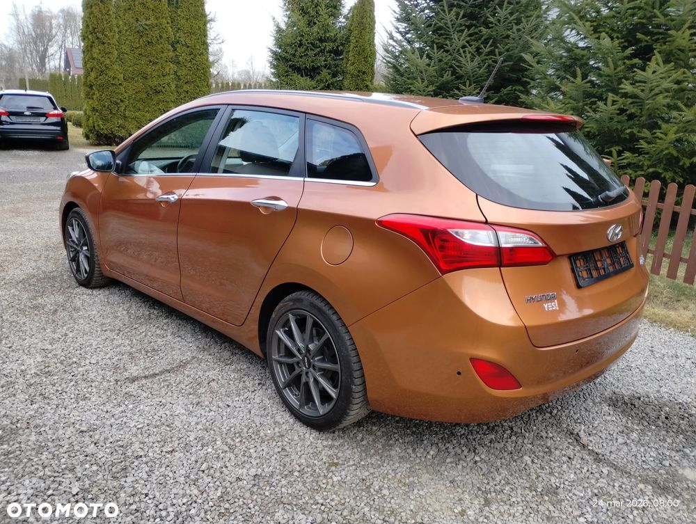 Hyundai i30 blue Kombi 1.6 GDi Trend - 11