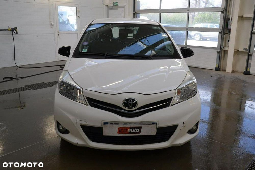 Toyota Yaris - 2