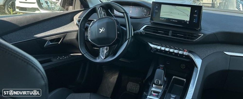 Peugeot 3008 1.2 PureTech Allure Pack EAT8 - 11