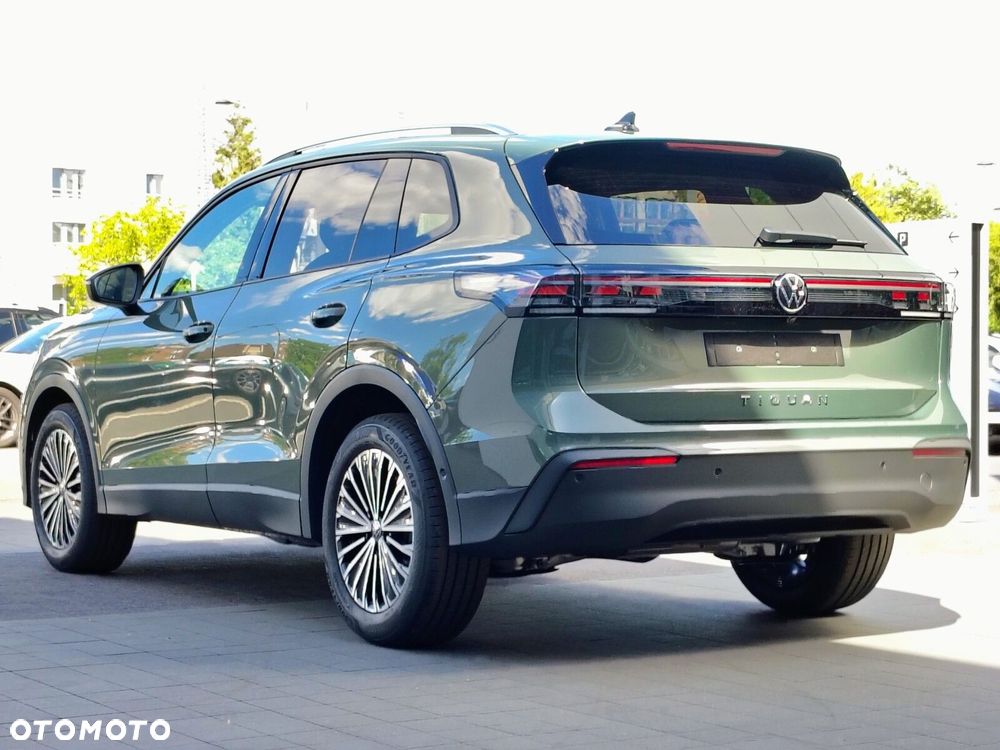Volkswagen Tiguan - 4