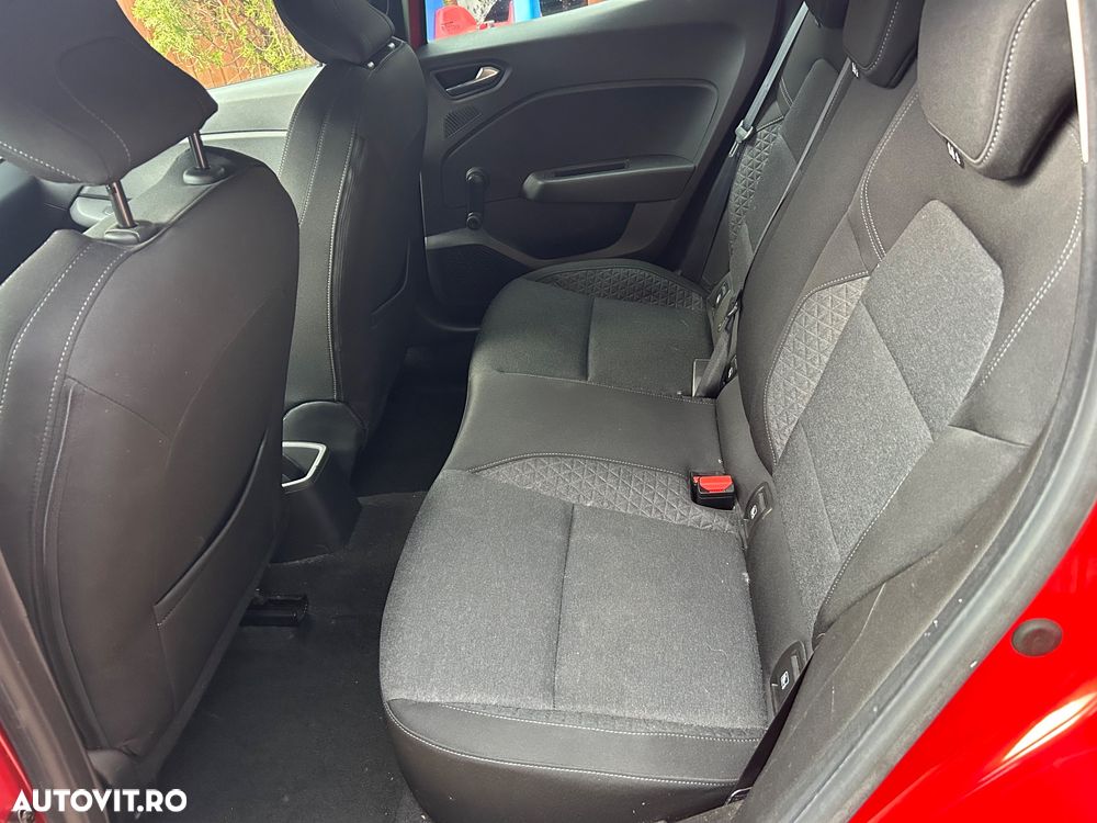 Renault Clio - 19
