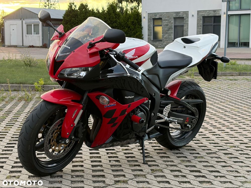 Honda CBR - 1