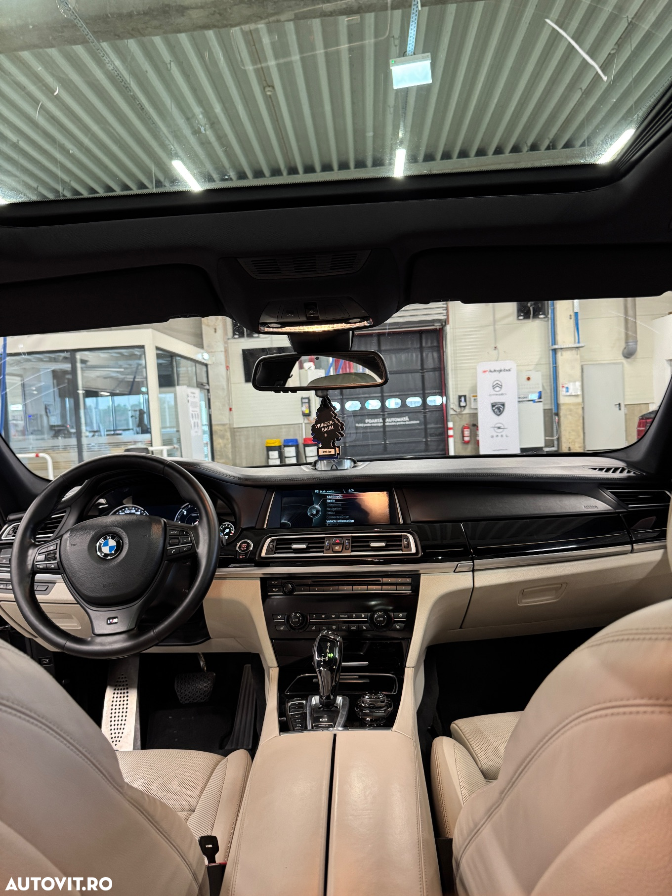 BMW Seria 7 750d xDrive - 9
