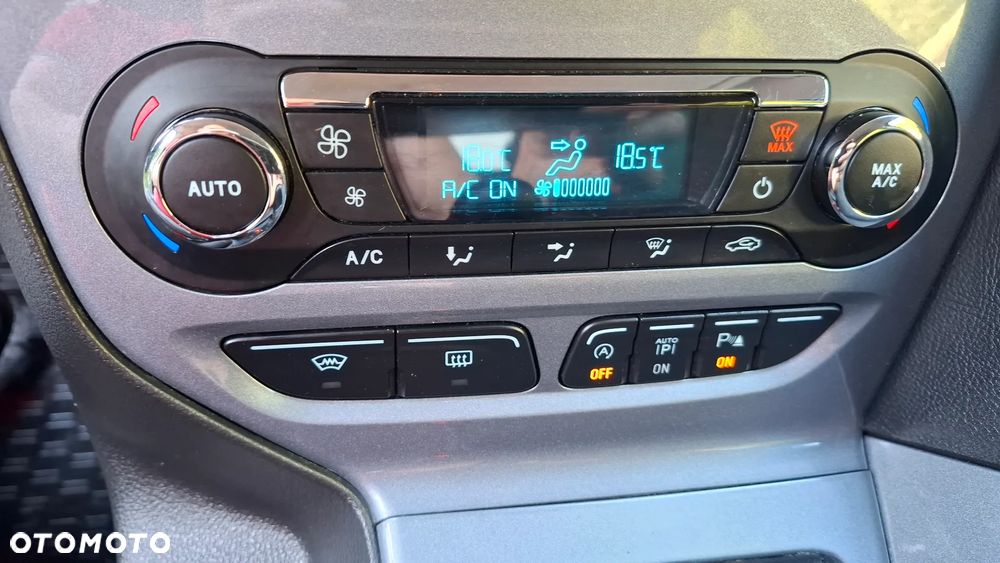 Ford Focus 1.0 EcoBoost Trend - 17