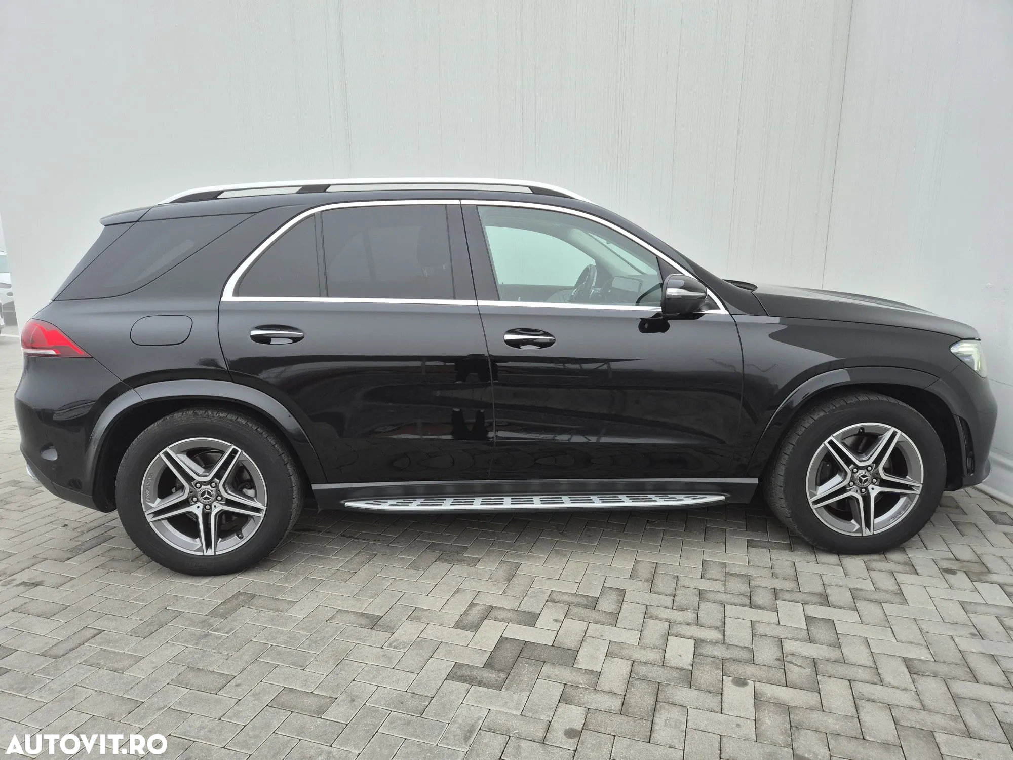Mercedes-Benz GLE 300 d 4Matic 9G-TRONIC AMG Line - 6