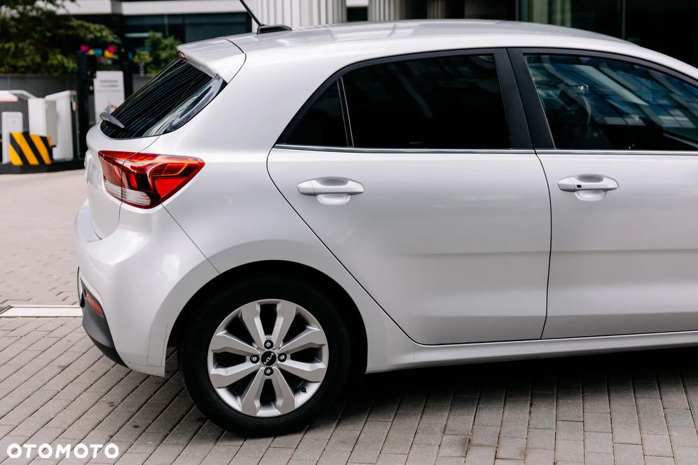 Kia Rio 1.2 L Business Line - 19