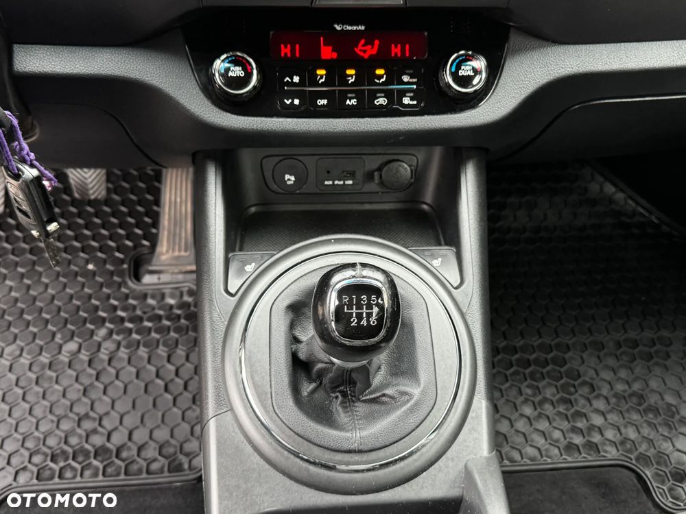 Kia Sportage ver-2-0-xl-2wd - 12