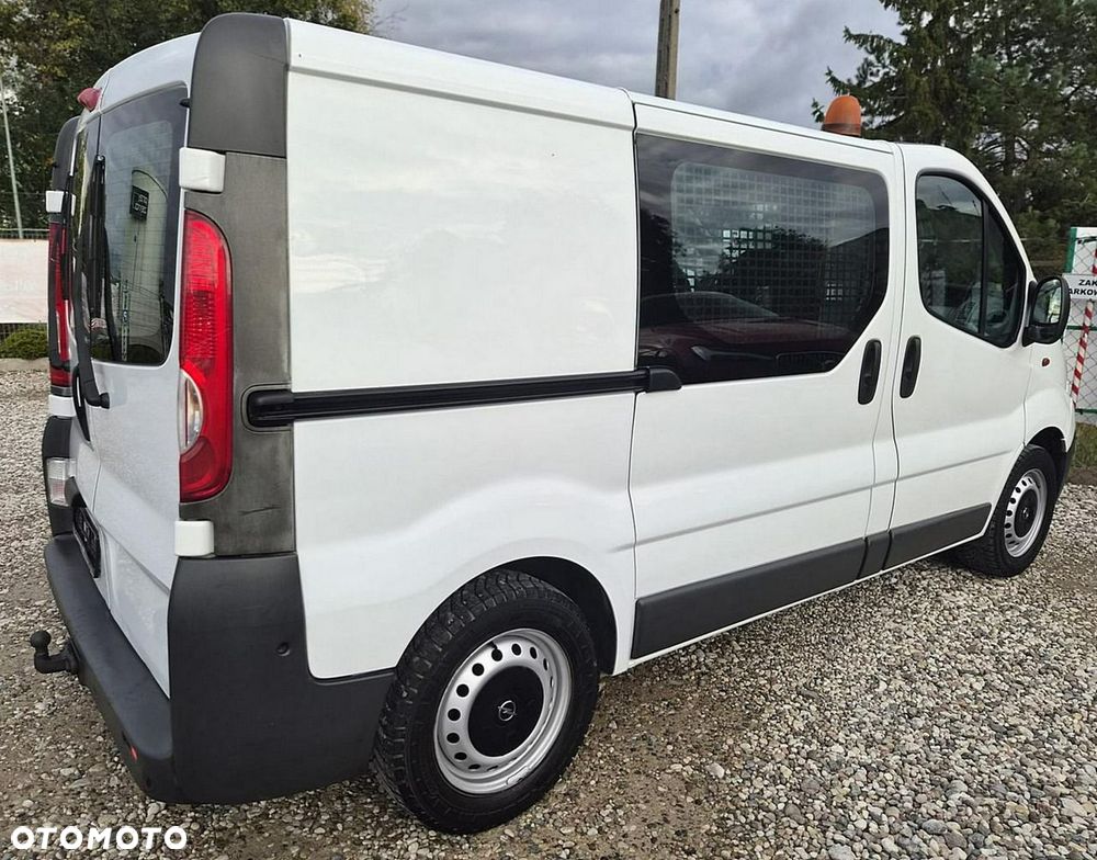 Opel Vivaro - 15