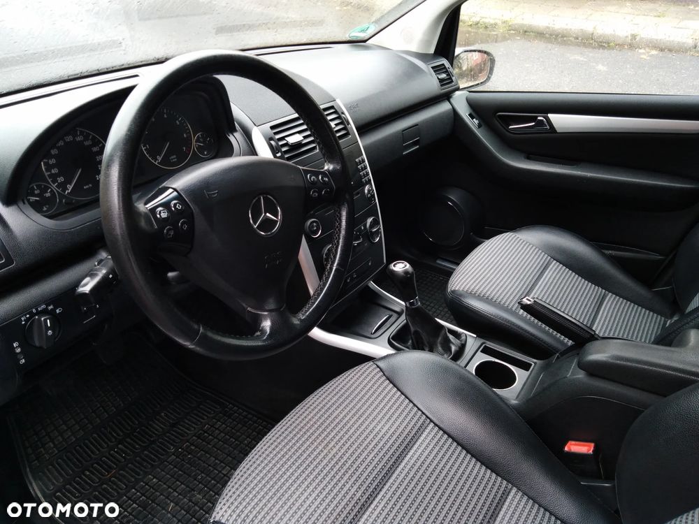 Mercedes-Benz Klasa A 170 Avantgarde - 14